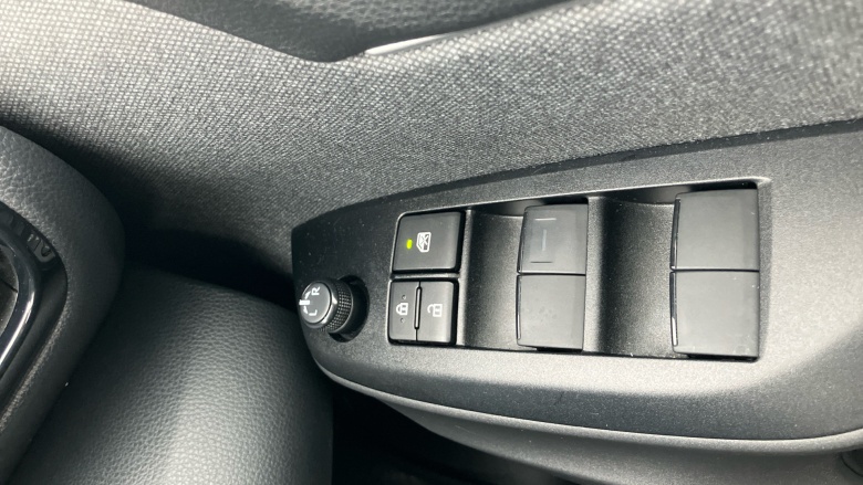 Toyota Yaris 1.5 Hybrid Dynamic 5dr CVT Hybrid Hatchback